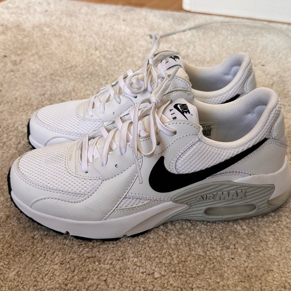 Nike Air Max brand new size 8.5